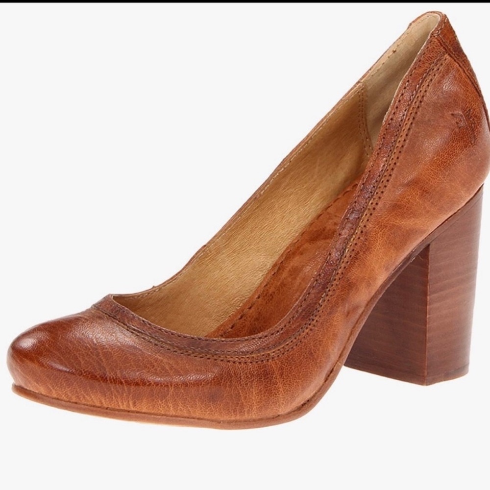 frye carson pump
